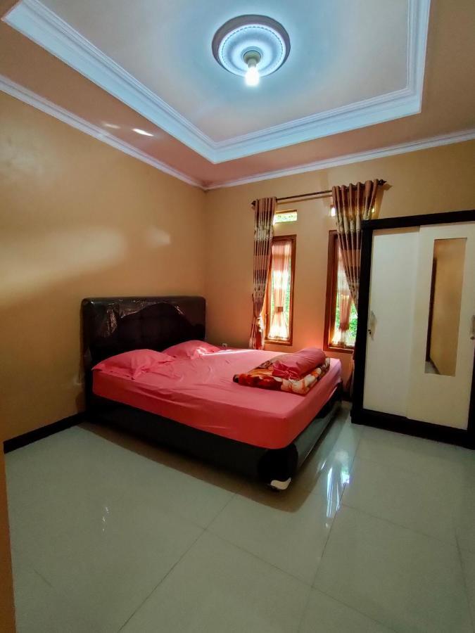 Villa Edwin Puncak Богор Екстер'єр фото