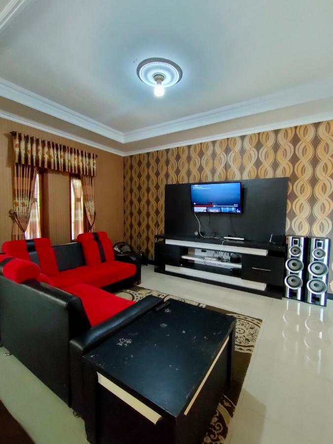 Villa Edwin Puncak Богор Екстер'єр фото